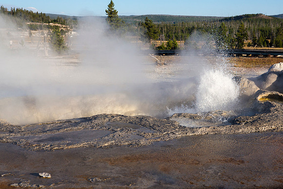 Avoca Spring - Biscuit Basin - Yellowstone National Park