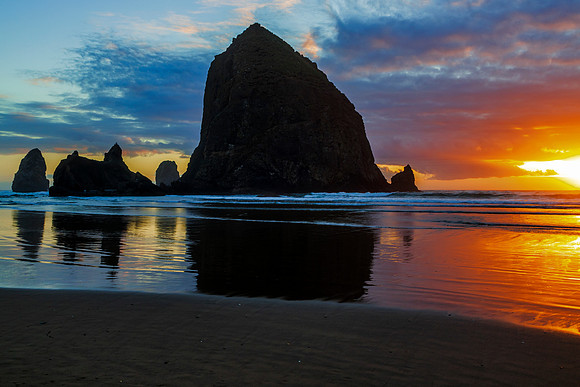 Haystack Rock - Cannon Beach, OR